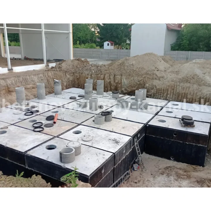 Viackomorová žumpa 24m³ - spojené vedľa seba 12m³+12m³ – Obrázok 3