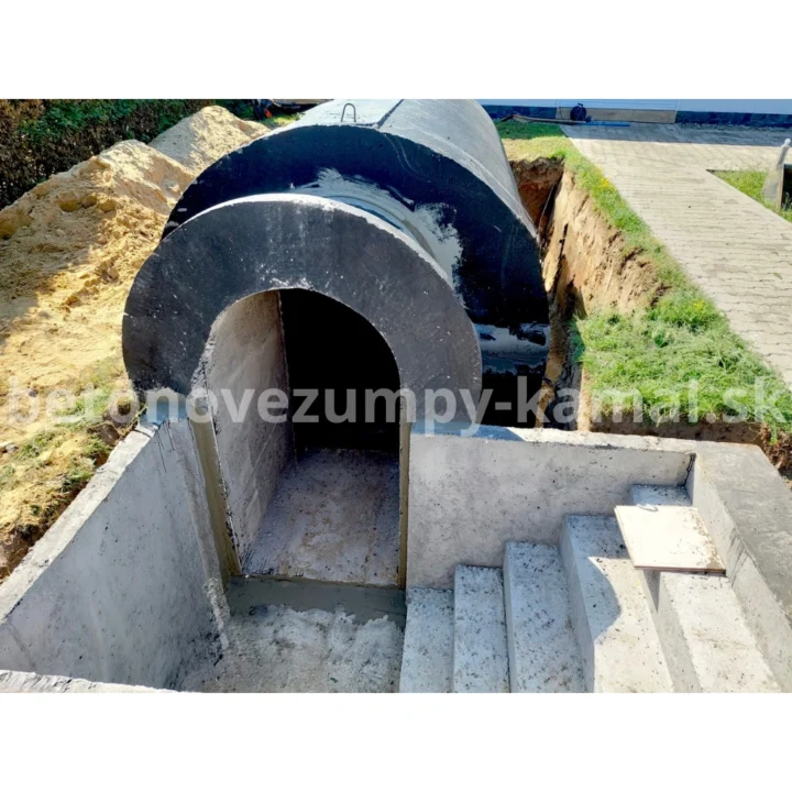 Schody do betónovej pivnice - ľavé – Obrázok 2